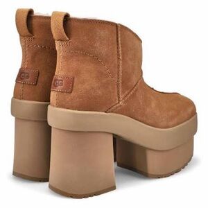 UGG New Heights Suede Platform Ankle Boots in Chestnut size 8